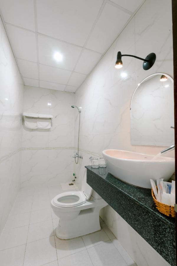 Lotus Rock Hotel Da Nang Buitenkant foto